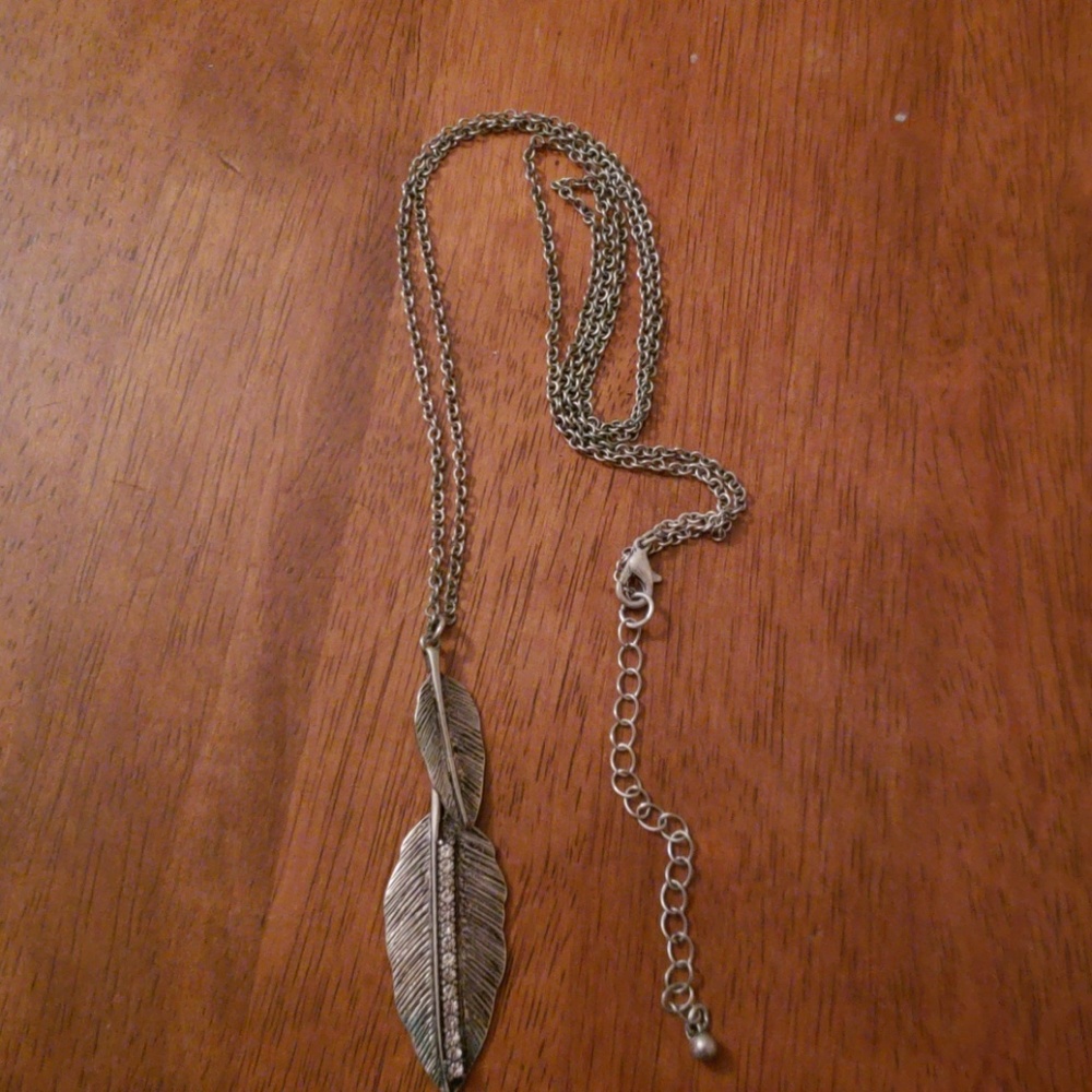 Two Feather Necklace